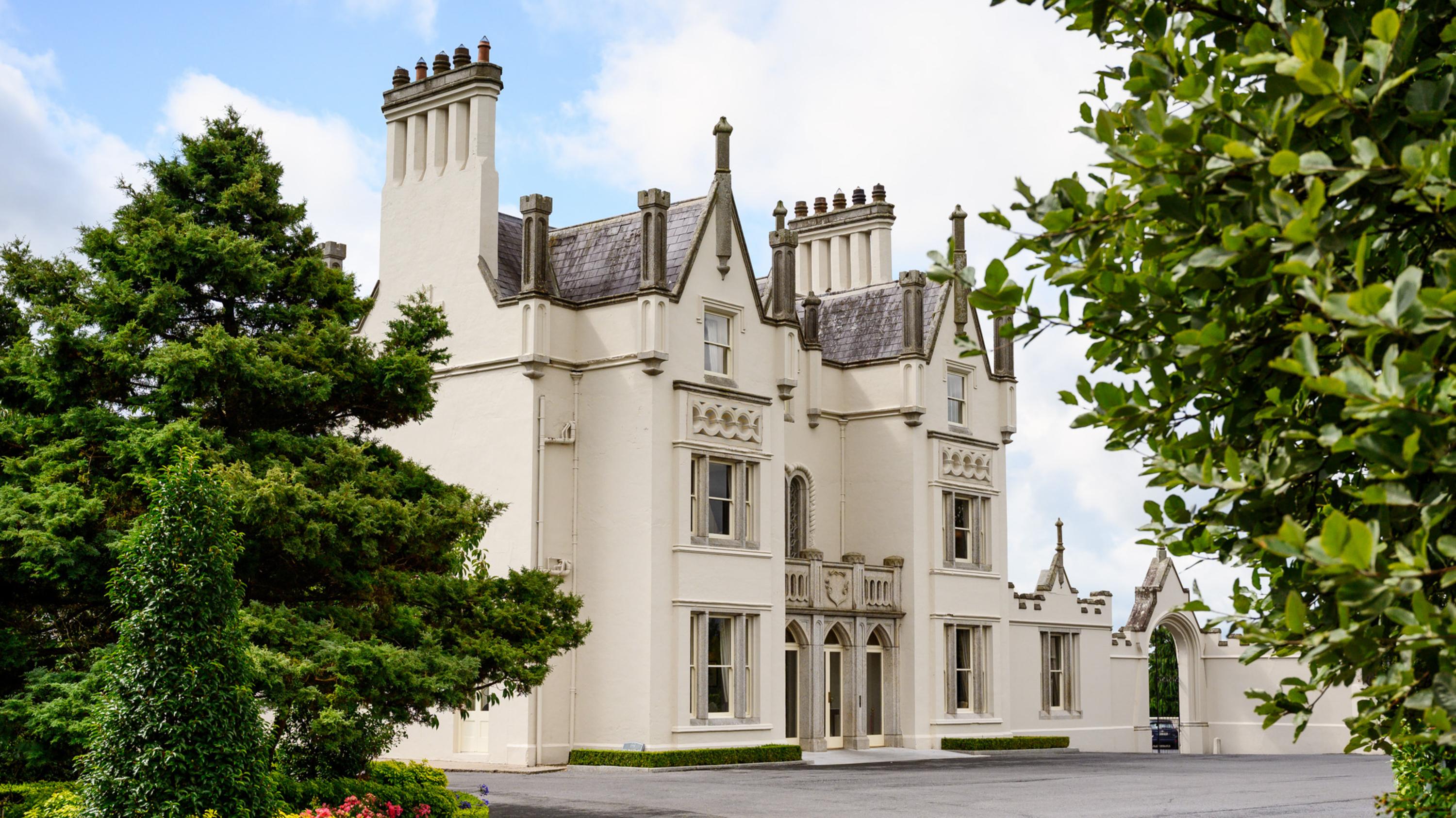 Ballykealey House